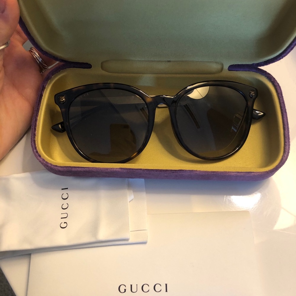 gucci sunglasses - Picture 1 of 3